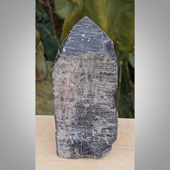 Black TOURMALINE stone crystal point healing : 03 PROTECTION chakra - Picture 5 of 7